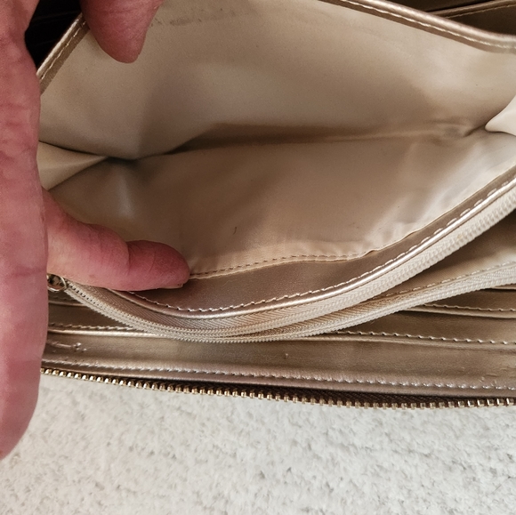 GUESS WALLET - Picture 3 of 3